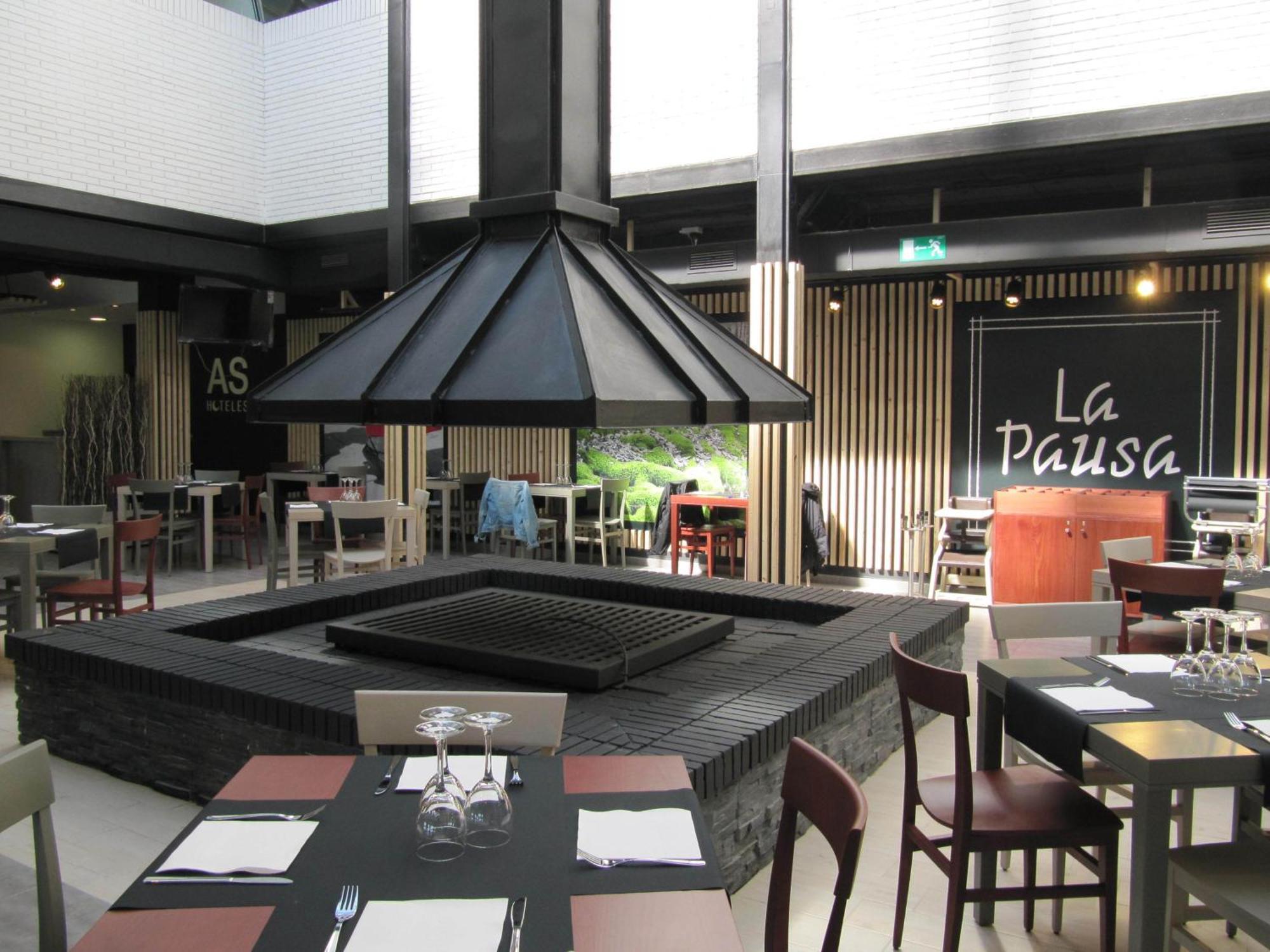 As Hoteles Altube Zuia ภายนอก รูปภาพ