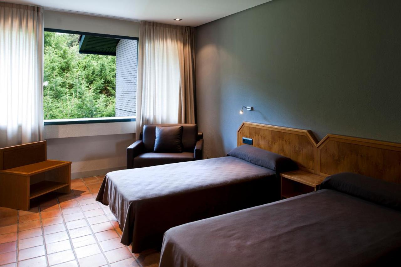 As Hoteles Altube Zuia ภายนอก รูปภาพ