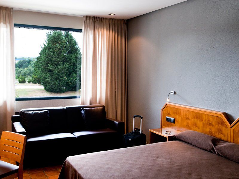 As Hoteles Altube Zuia ภายนอก รูปภาพ